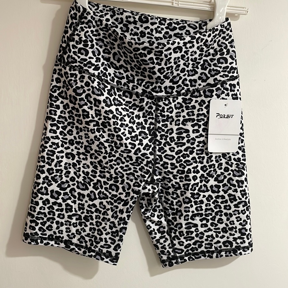 Persit leaopard shorts